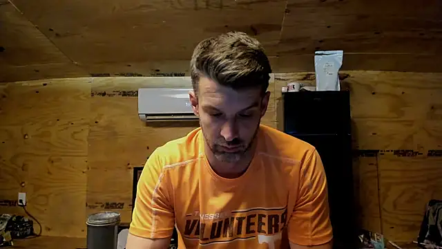 Snapshot of Kenny_Kyle chatting on 11/06/25, 03:18 Kenny Kyle online show from 11/06/25, 03:18