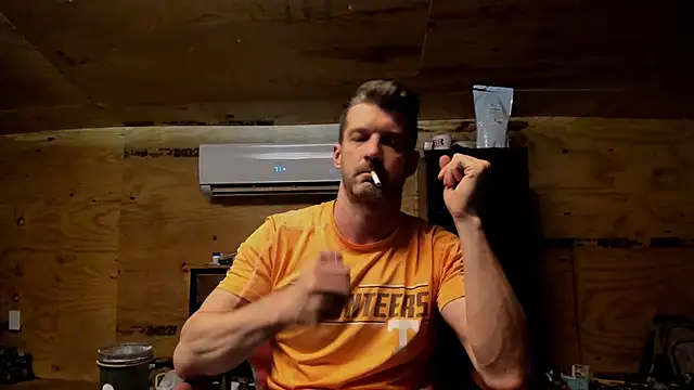 Snapshot of Kenny_Kyle chatting on 11/07/25, 02:22 Kenny Kyle online show from 11/07/25, 02:22