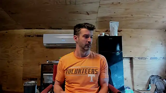 Snapshot of Kenny_Kyle chatting on 11/07/25, 02:28 Kenny Kyle online show from 11/07/25, 02:28