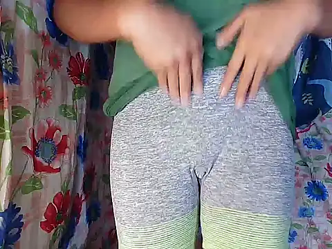 Snapshot of PinaySkinnyGirl chatting on 01/09/26, 10:29 PinaySkinnyGirl online show from 01/09/26, 10:29