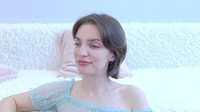 Beauty Alex online show from 04/25/26, 03:09