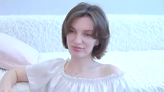 Beauty Alex online show from 05/18/26, 02:51