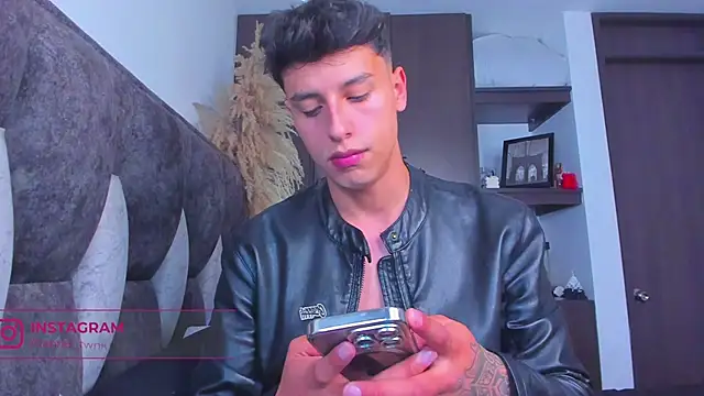 Snapshot of I_Gabriel chatting on 01/12/25, 01:42 I Gabriel online show from 01/12/25, 01:42