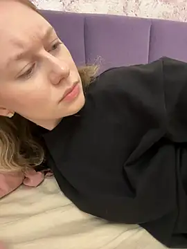 ConnieDaw online show from 12/11/24, 09:30