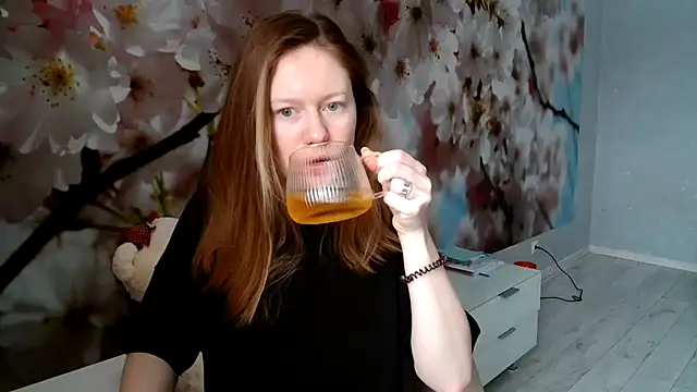 ConnieDaw online show from 01/20/25, 05:59