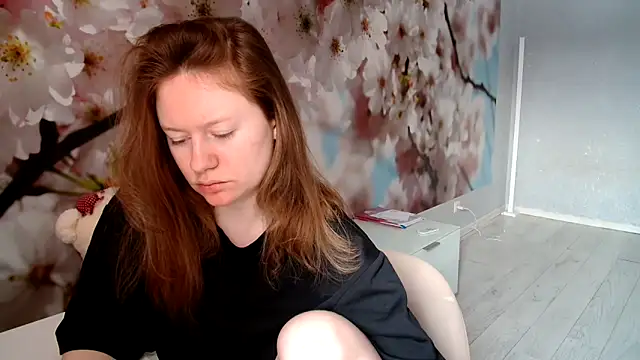 ConnieDaw online show from 02/12/25, 05:47