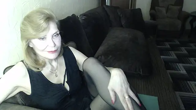 Sexy Irene online show from 04/28/26, 05:12