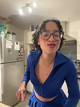 Lauyako online show from 02/25/25, 01:52