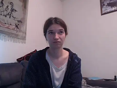 Snapshot of Geile-Luna chatting on 01/08/25, 06:20 Geile-Luna online show from 01/08/25, 06:20