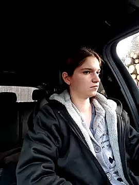 Snapshot of Geile-Luna chatting on 02/09/25, 03:23 Geile-Luna online show from 02/09/25, 03:23