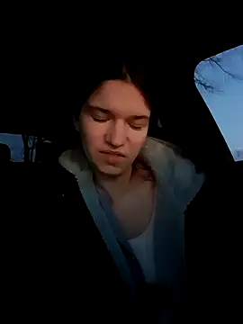 Snapshot of Geile-Luna chatting on 03/01/25, 08:10 Geile-Luna online show from 03/01/25, 08:10