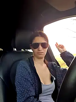 Snapshot of Geile-Luna chatting on 03/09/25, 02:43 Geile-Luna online show from 03/09/25, 02:43