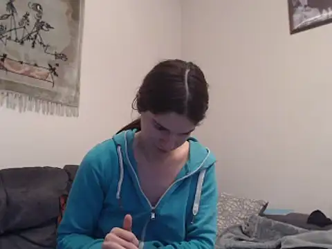 Snapshot of Geile-Luna chatting on 03/21/25, 07:24 Geile-Luna online show from 03/21/25, 07:24