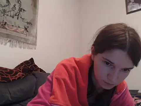 Snapshot of Geile-Luna chatting on 09/15/25, 05:35 Geile-Luna online show from 09/15/25, 05:35