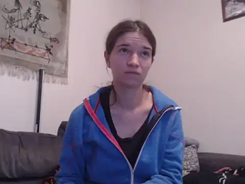 Snapshot of Geile-Luna chatting on 10/21/25, 05:02 Geile-Luna online show from 10/21/25, 05:02