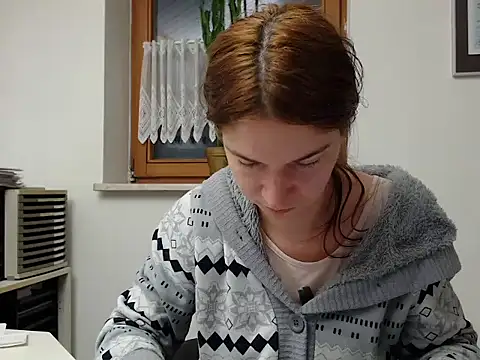 Snapshot of Geile-Luna chatting on 01/18/26, 06:01 Geile-Luna online show from 01/18/26, 06:01