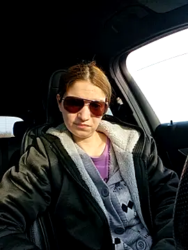 Snapshot of Geile-Luna chatting on 03/28/26, 03:55 Geile-Luna online show from 03/28/26, 03:55