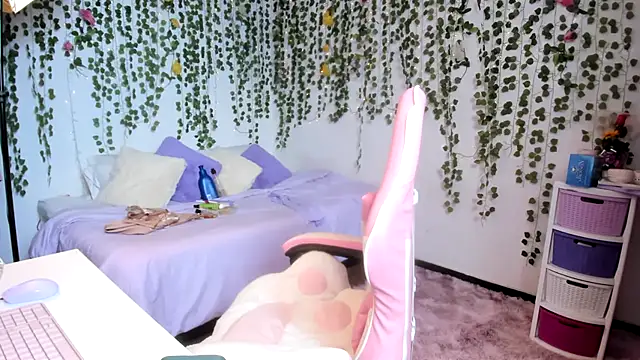 violeta milleer online show from 11/23/25, 05:13