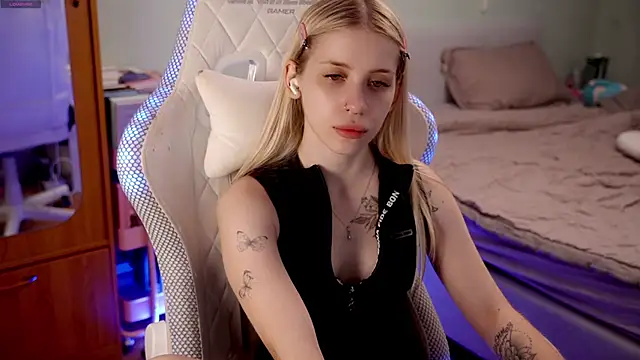 ho1yho1e online show from 05/13/26, 05:54