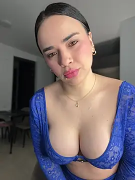 Snapshot of GeorginaJones chatting on 03/14/25, 03:15 GeorginaJones online show from 03/14/25, 03:15