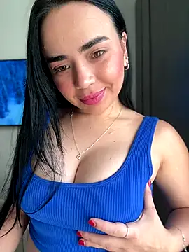 Snapshot of GeorginaJones chatting on 10/04/25, 10:08 GeorginaJones online show from 10/04/25, 10:08