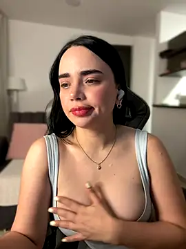 Snapshot of GeorginaJones chatting on 10/16/25, 02:56 GeorginaJones online show from 10/16/25, 02:56