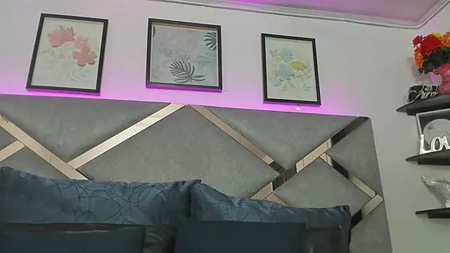 Keidy rose online show from 09/19/25, 07:03