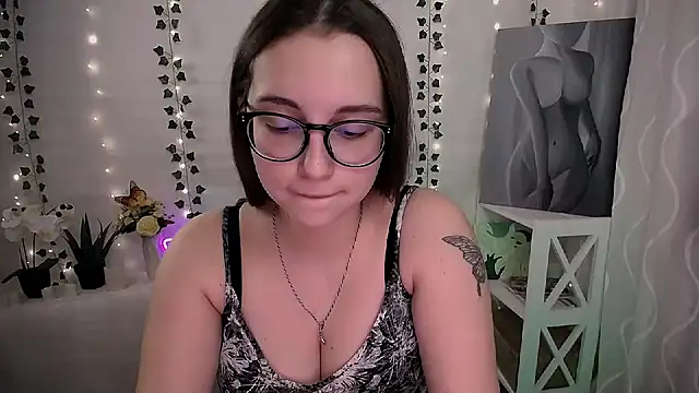 SweetPrincess  online show from 11/10/25, 09:08