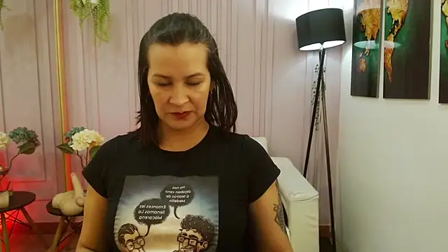 Britney taylor  online show from 12/26/24, 06:54