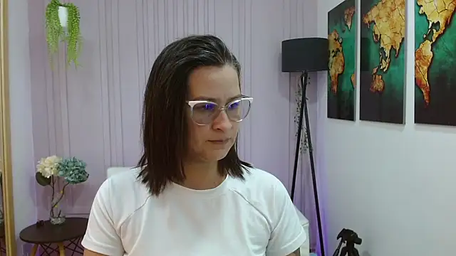 Britney taylor  online show from 02/13/25, 07:21