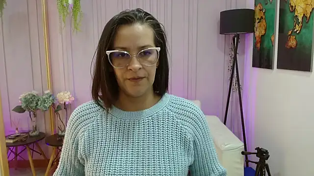 Britney taylor  online show from 03/14/25, 06:39