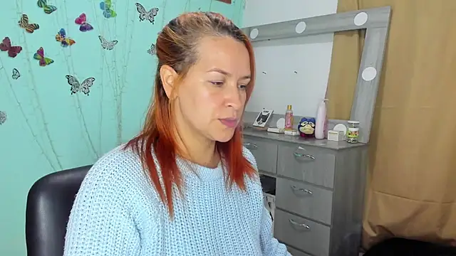 Britney taylor  online show from 09/16/25, 10:16