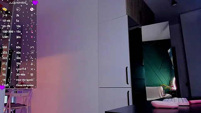 Snapshot of _alleyesonme_ chatting on 12/06/24, 09:10 alleyesonme online show from 12/06/24, 09:10