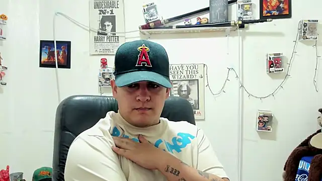 ney 22 online show from 11/27/25, 10:28