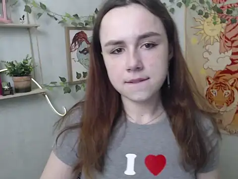 VeryVeryVeryShy  online show from 04/26/26, 05:27