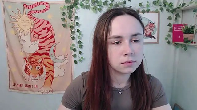 VeryVeryVeryShy  online show from 06/03/26, 05:43