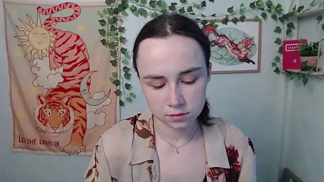 VeryVeryVeryShy  online show from 06/19/26, 05:34