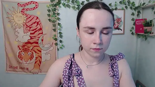 VeryVeryVeryShy  online show from 06/22/26, 05:48