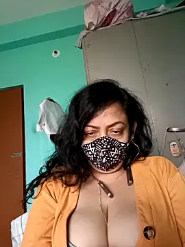 Snapshot of love_suman chatting on 12/20/25, 03:02 love suman online show from 12/20/25, 03:02