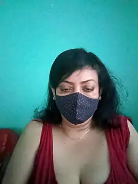 Snapshot of love_suman chatting on 04/19/26, 01:49 love suman online show from 04/19/26, 01:49