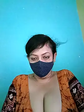 Snapshot of love_suman chatting on 04/21/26, 10:32 love suman online show from 04/21/26, 10:32