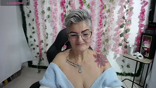 bety-cum2 online show from 02/19/25, 08:55