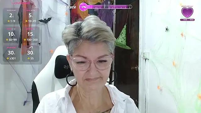 bety-cum2 online show from 10/15/25, 11:21