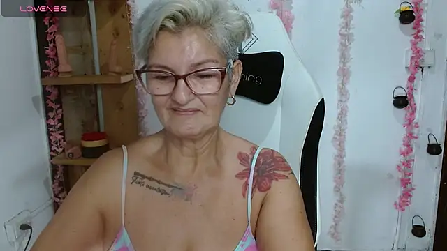 bety-cum2 online show from 07/22/26, 11:46