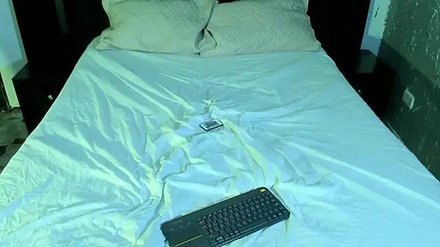 AndyWiilliams online show from 01/05/25, 02:17