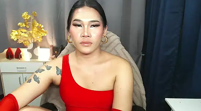 Ur Fantastic Lina online show from 01/23/25, 05:21