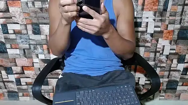 Snapshot of sexatlexx chatting on 09/18/25, 02:35 sexatlexx online show from 09/18/25, 02:35