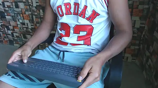 Snapshot of sexatlexx chatting on 10/01/25, 09:10 sexatlexx online show from 10/01/25, 09:10