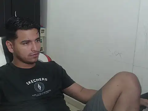 Snapshot of kylian_07 chatting on 01/06/26, 09:07 kylian 07 online show from 01/06/26, 09:07