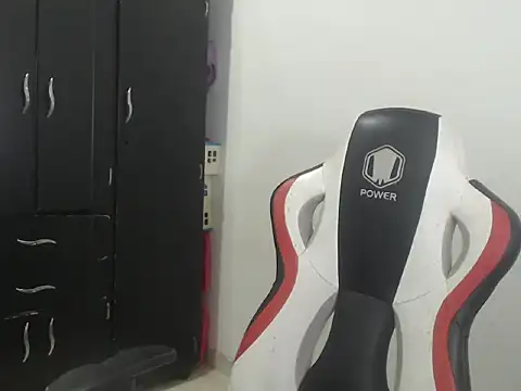 Snapshot of kylian_07 chatting on 01/13/26, 02:17 kylian 07 online show from 01/13/26, 02:17